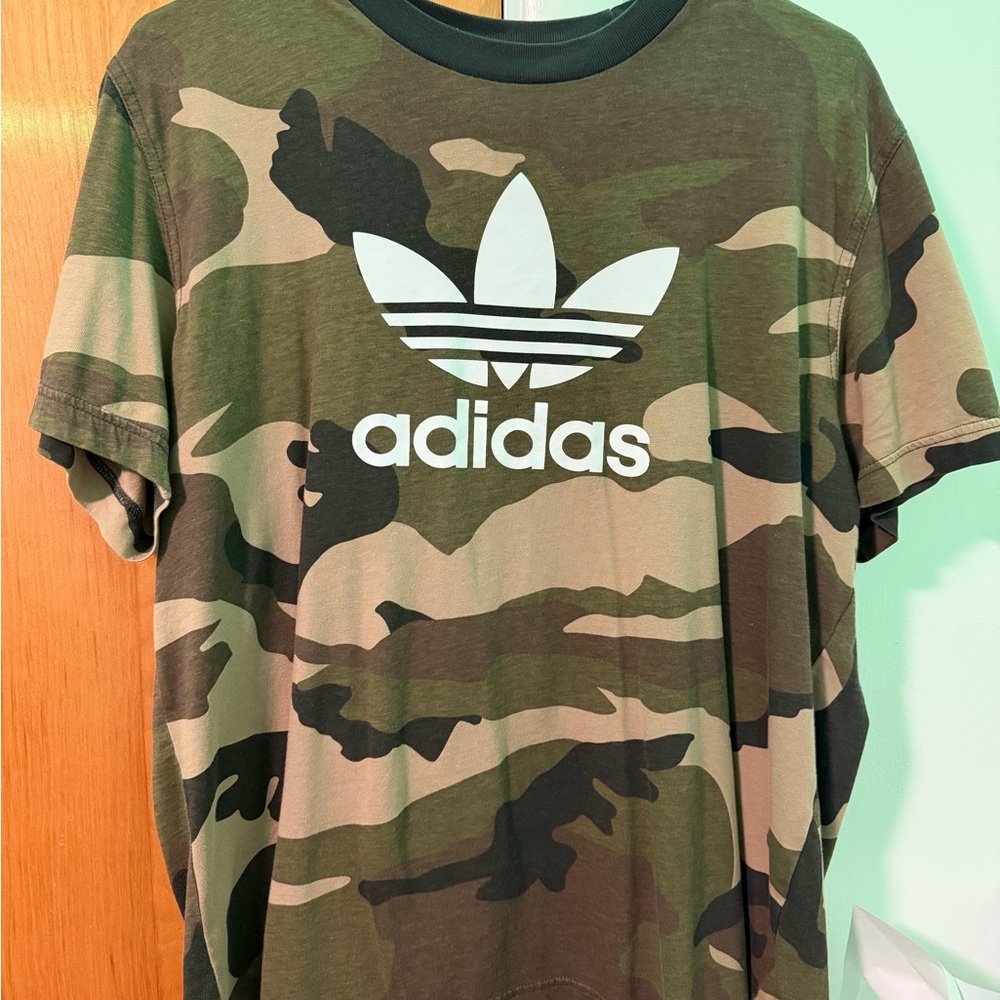 Adidas Men's Short sleeve bundle size medium men